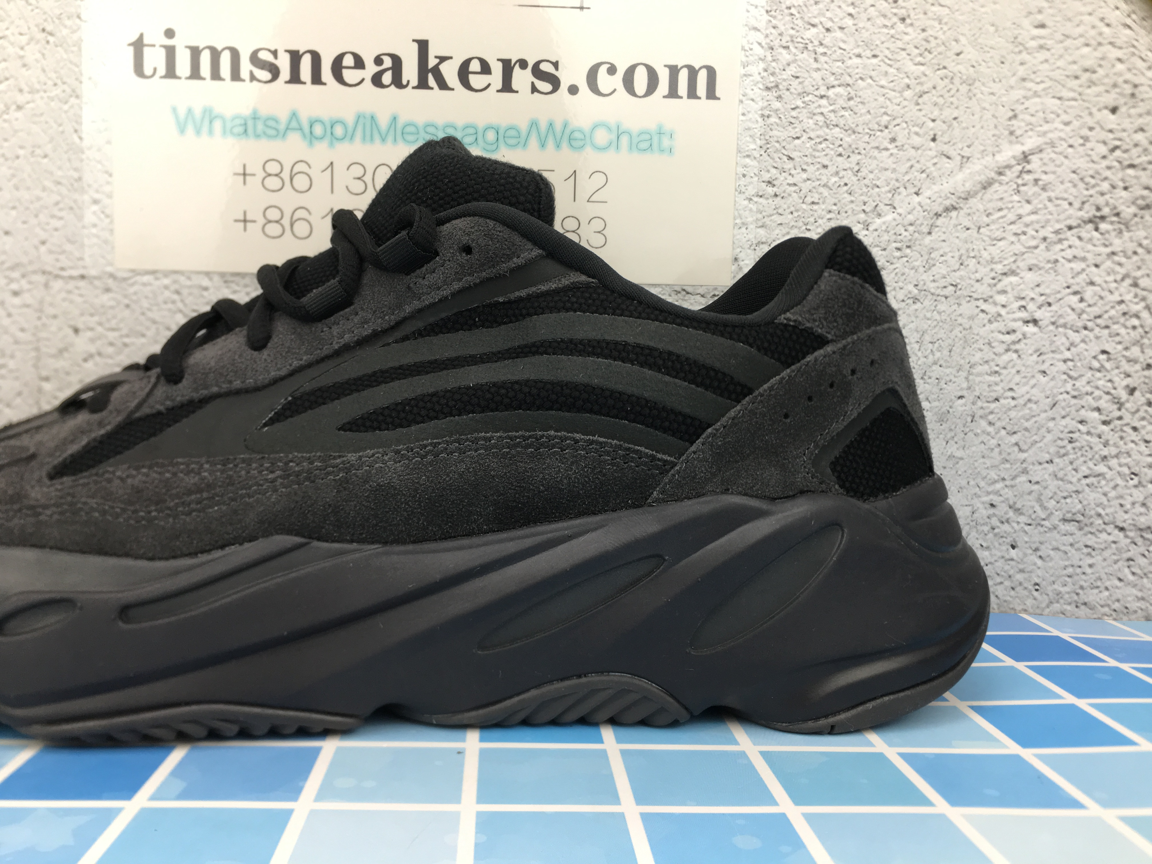 Yeezy Boost 700 V2 Vanta FU6684